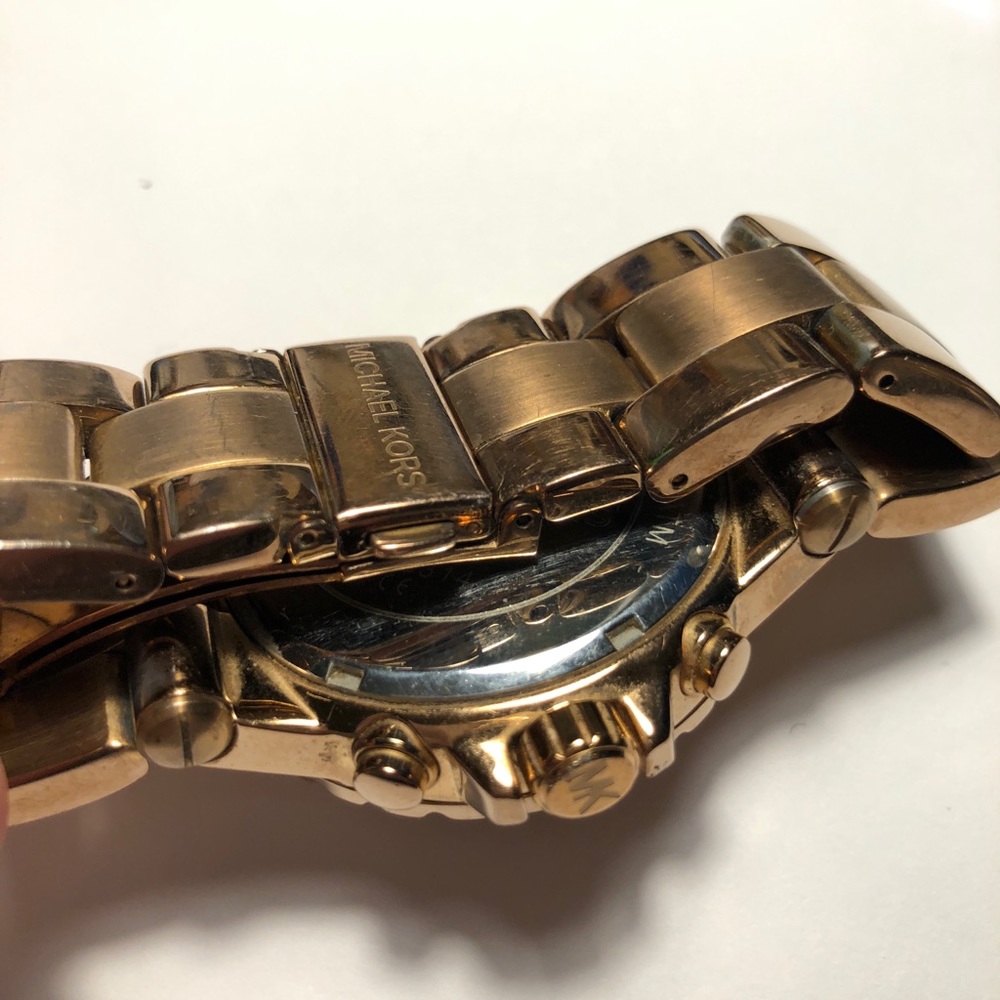 Watch - Picture 3 of 4